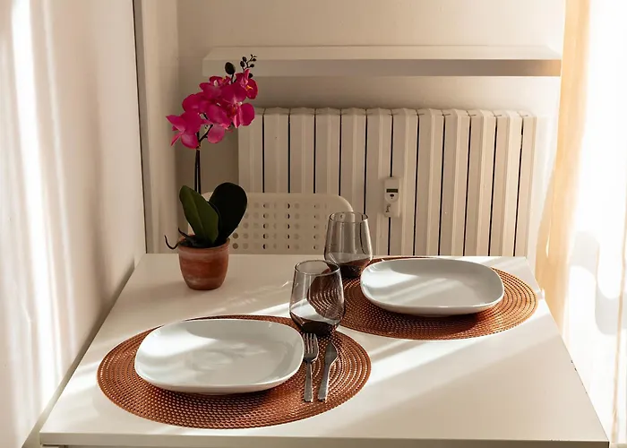 Dehomes - Porta Vittoria Comfort Appartement