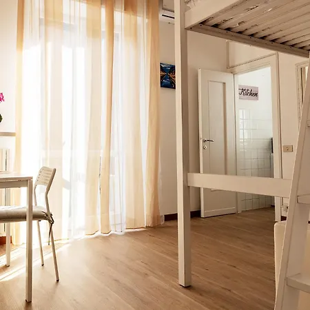 Dehomes - Porta Vittoria Comfort Appartement *