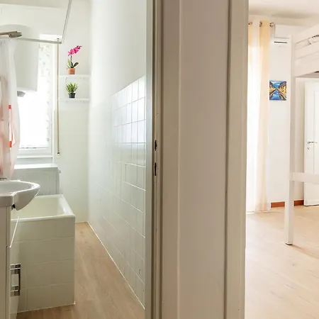 Dehomes - Porta Vittoria Comfort Appartement *